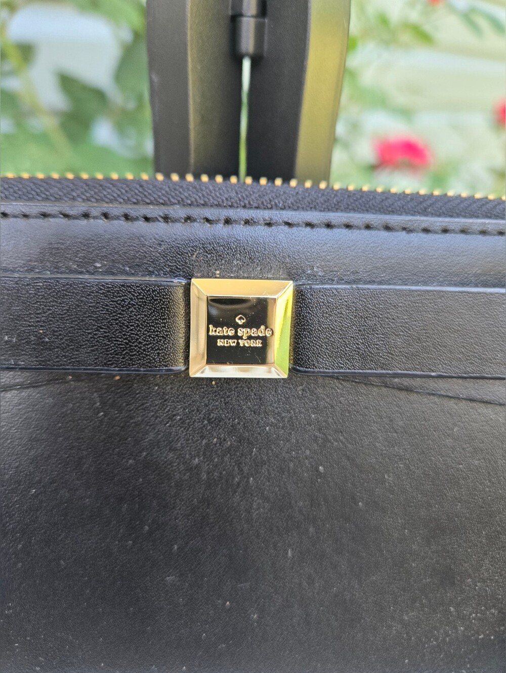 kate spade Black Bow Zip Wallet with Gold Accent New With Tags - Picture 3 of 12